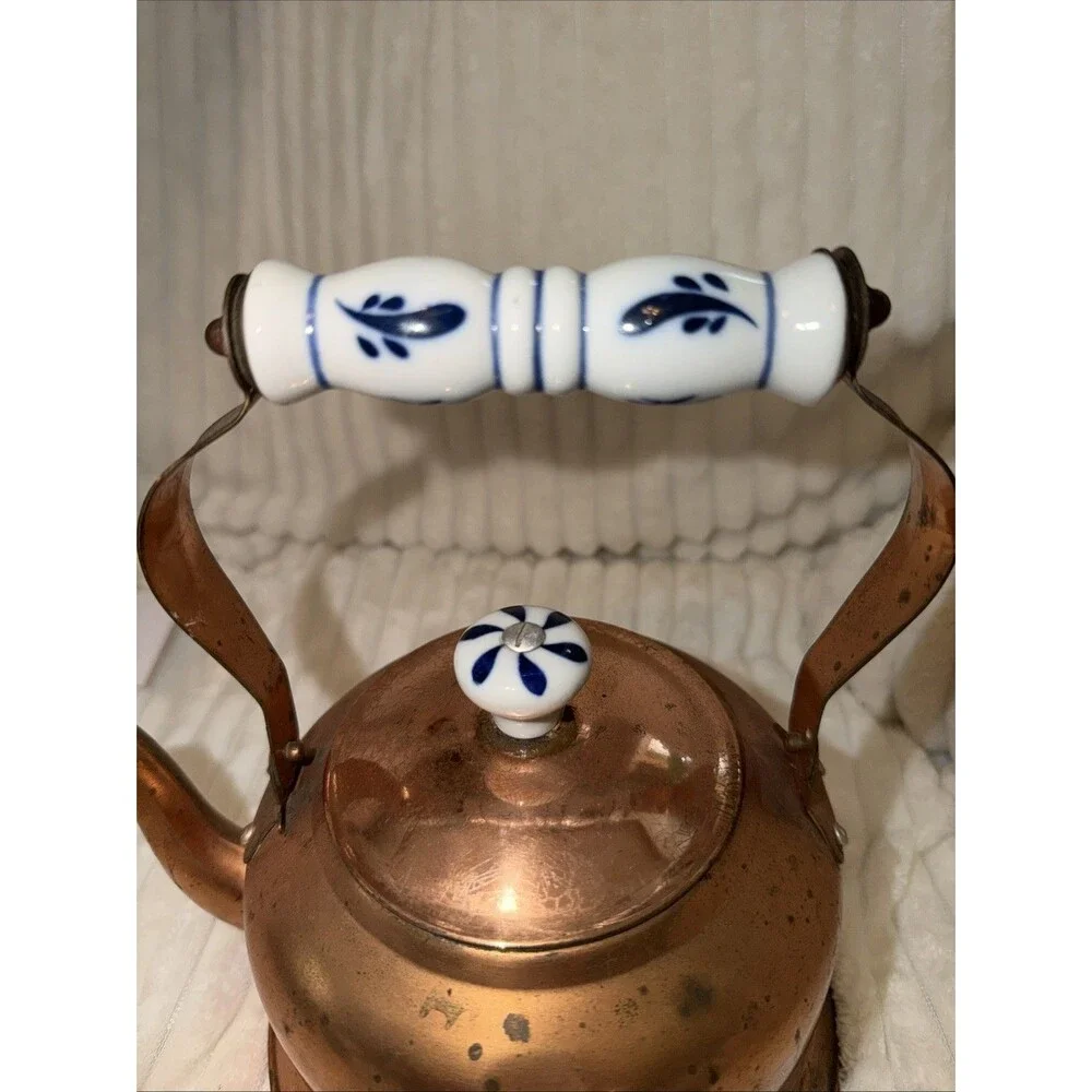Vtg Copper Tea Kettle Porcelain Handle & Lid Knob Decorative Teapot Pantina
